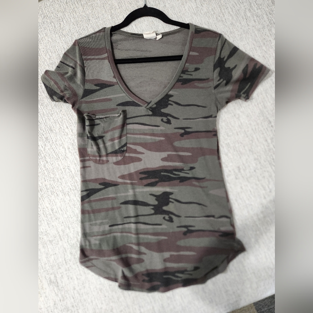 Tee